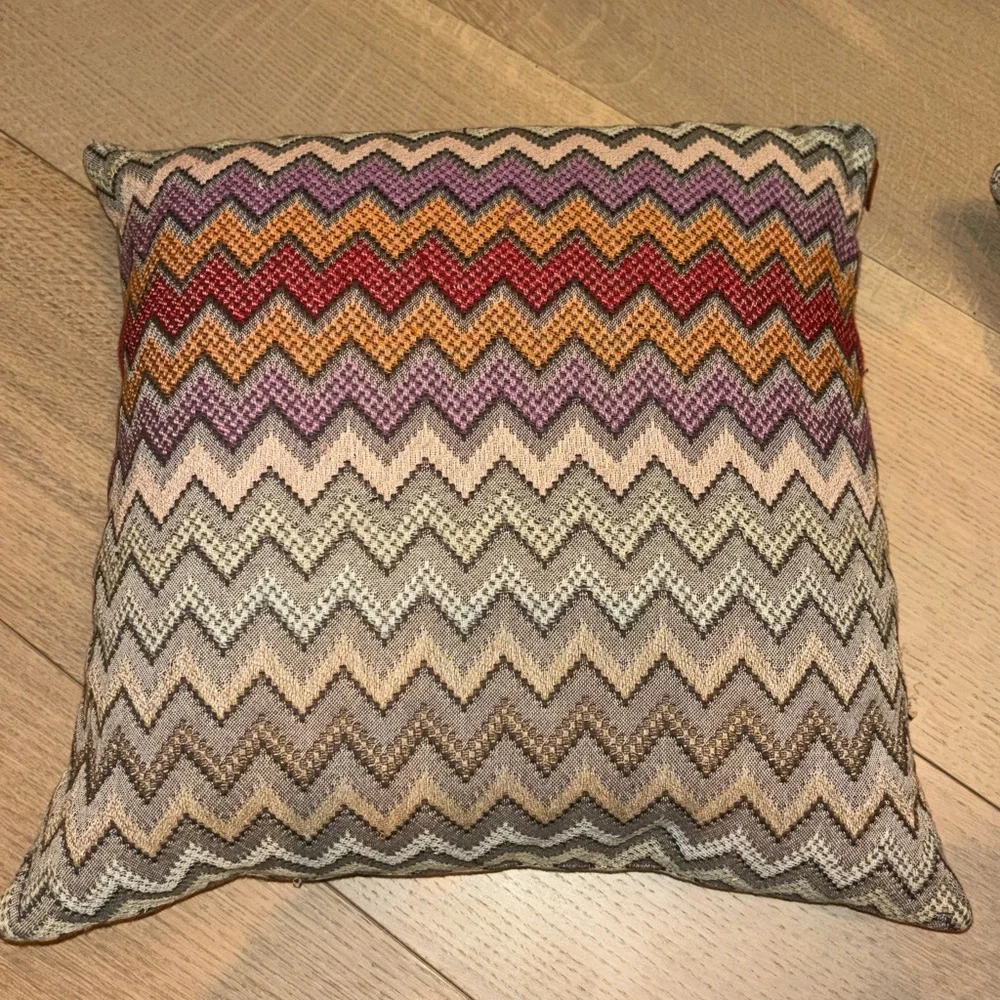 Chevron Pattern Decorative Pillow - Picture 1 of 2